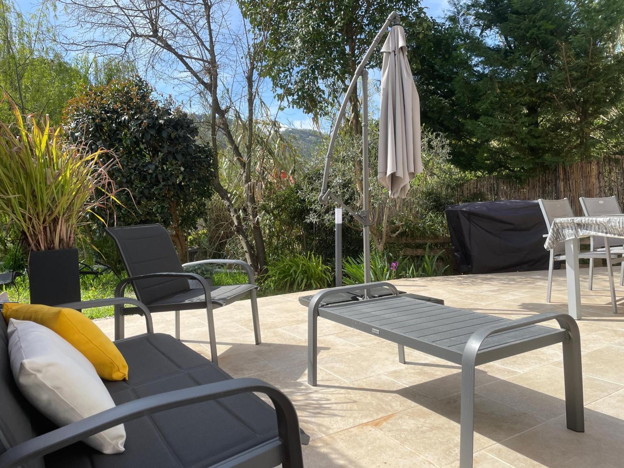 Luva D'Azur, Rez De Villa Le Riou - Le Vallon Le Bar-sur-Loup Exteriör bild